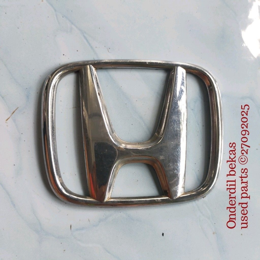 emblem grill Honda CRV gen 2