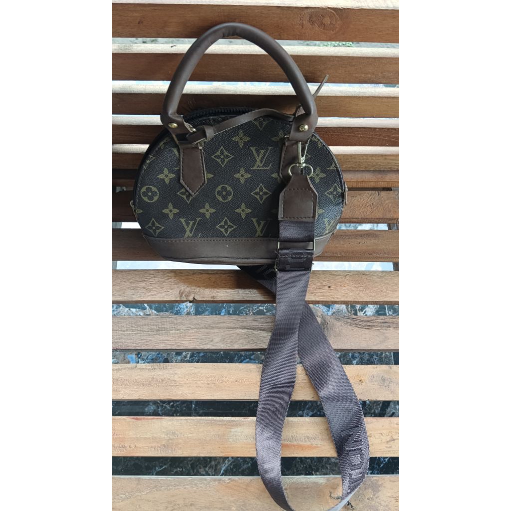 preloved tas wanita warna coklat lengkap tali panjang