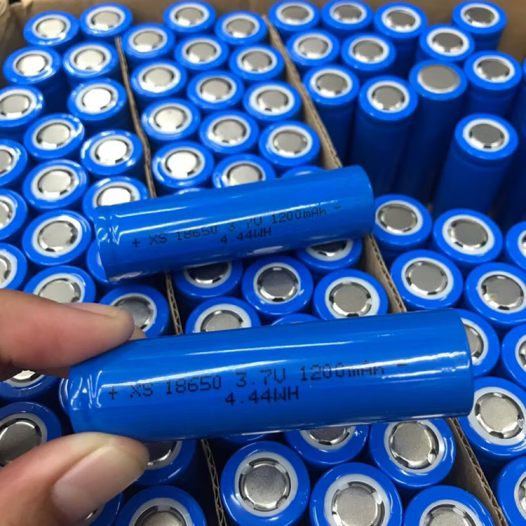 (GROSIRAN) Battery Baterai 18650 3.7V  1200 Mah bisa isi / Cas Ulang Rechargeable Recharger