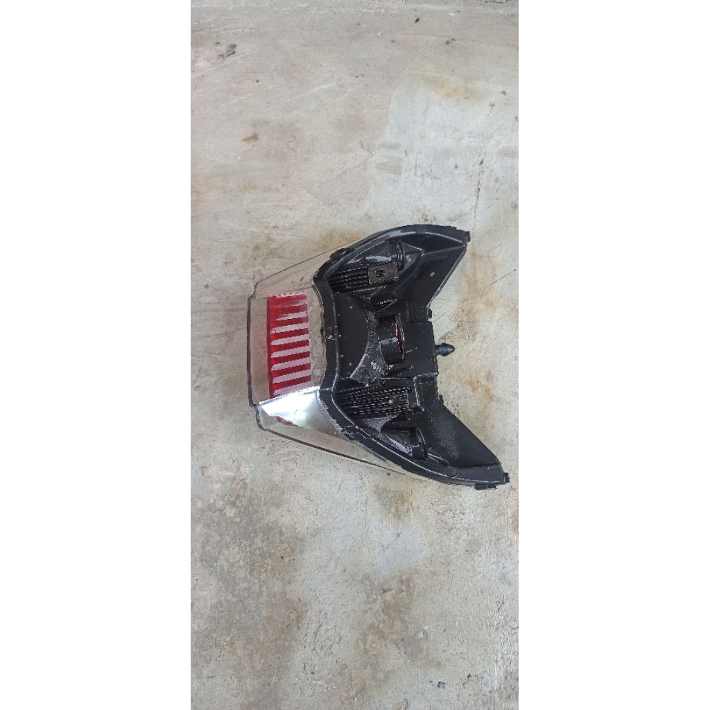lampu belakang original zx 130