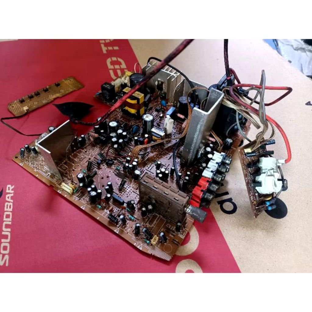 MESIN TV TABUNG / CRT POLYTRON SLIM CRYSTALIN 21 IN NON EW