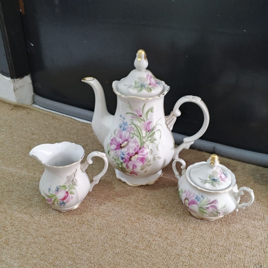 Teaset antik teko kopi, tempat gula dan cream