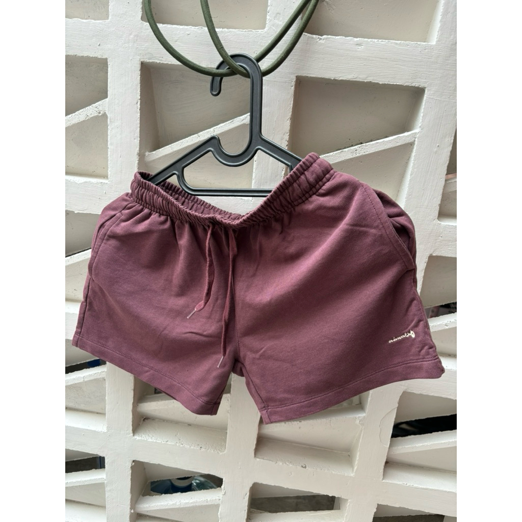 Celana pendek wanita Airwalk XL (Preloved)