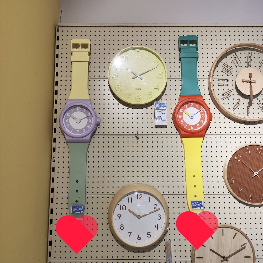 Informa Jam Dinding Bentuk Jam Tangan Jumbo | Jam Dinding Kreatif Warna-warni | Hiasan Dinding Ruang