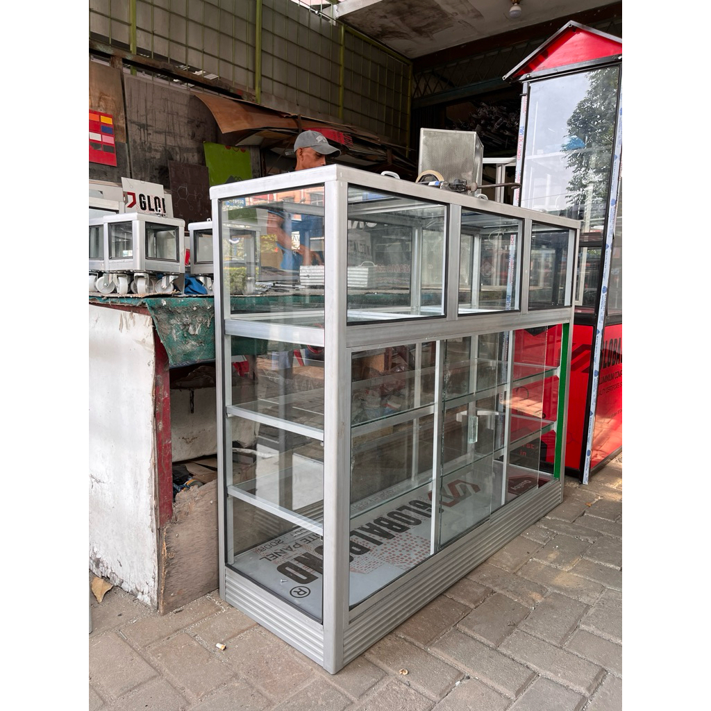 Etalase Beras/Rak Beras P100 L40 T106 Warna Silver