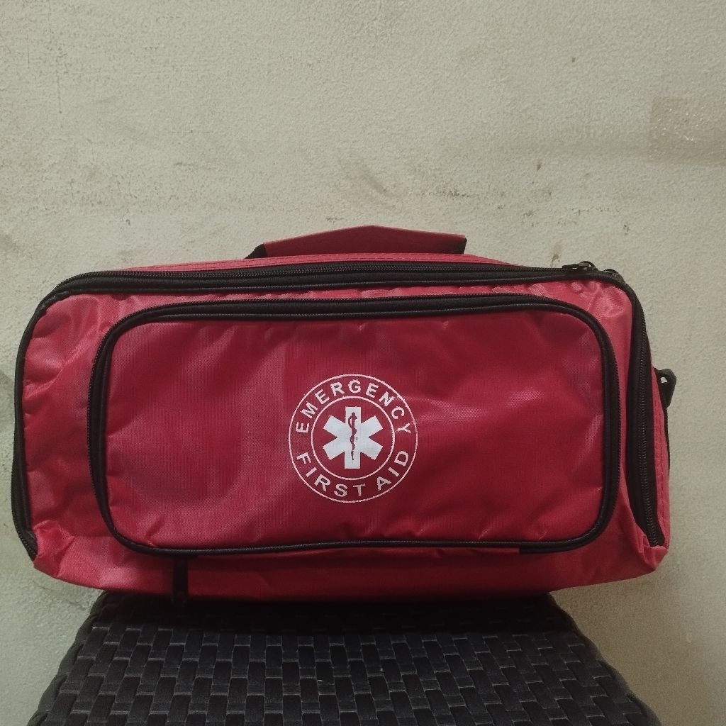 Tas Selempang P3K Emergency Merah+ isi Obat Type B/ Tas P3K Selempang+ Isi type B