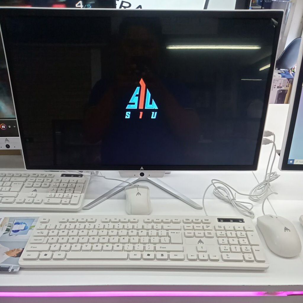 AIO PC 22 inch