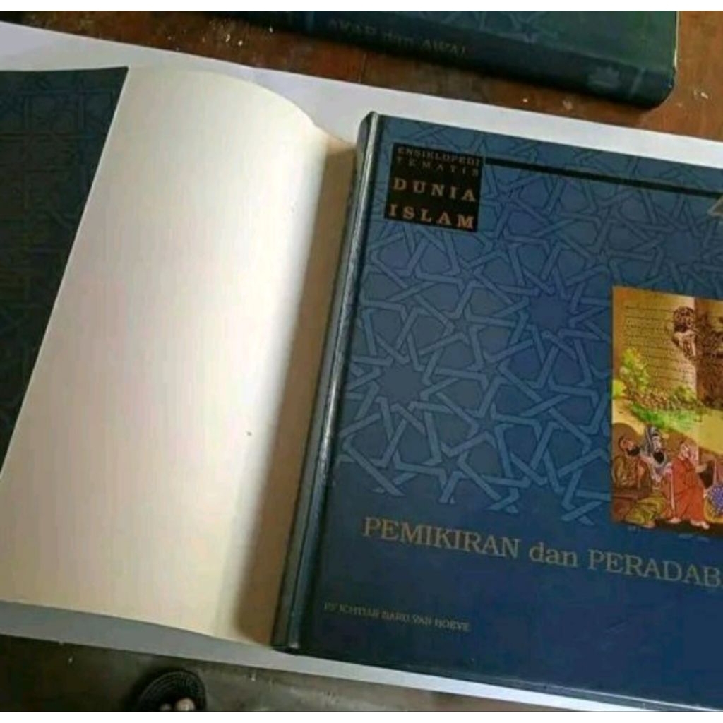 ENSIKLOPEDI TEMATIS DUNIA ISLAM Pemikiran Dan Peradaban  Volume 4