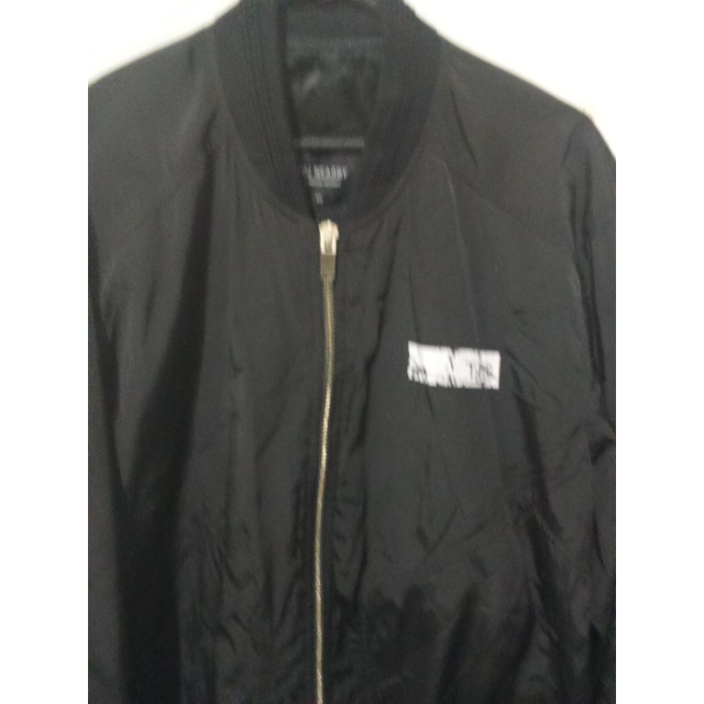Jaket Bomber TBJ Nearby