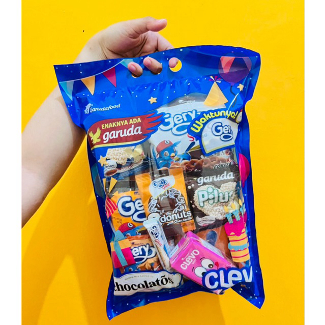 Paket bingkisan snack jajan ulang tahun anak paketan anak laki laki perempuan garuda food grosir mur