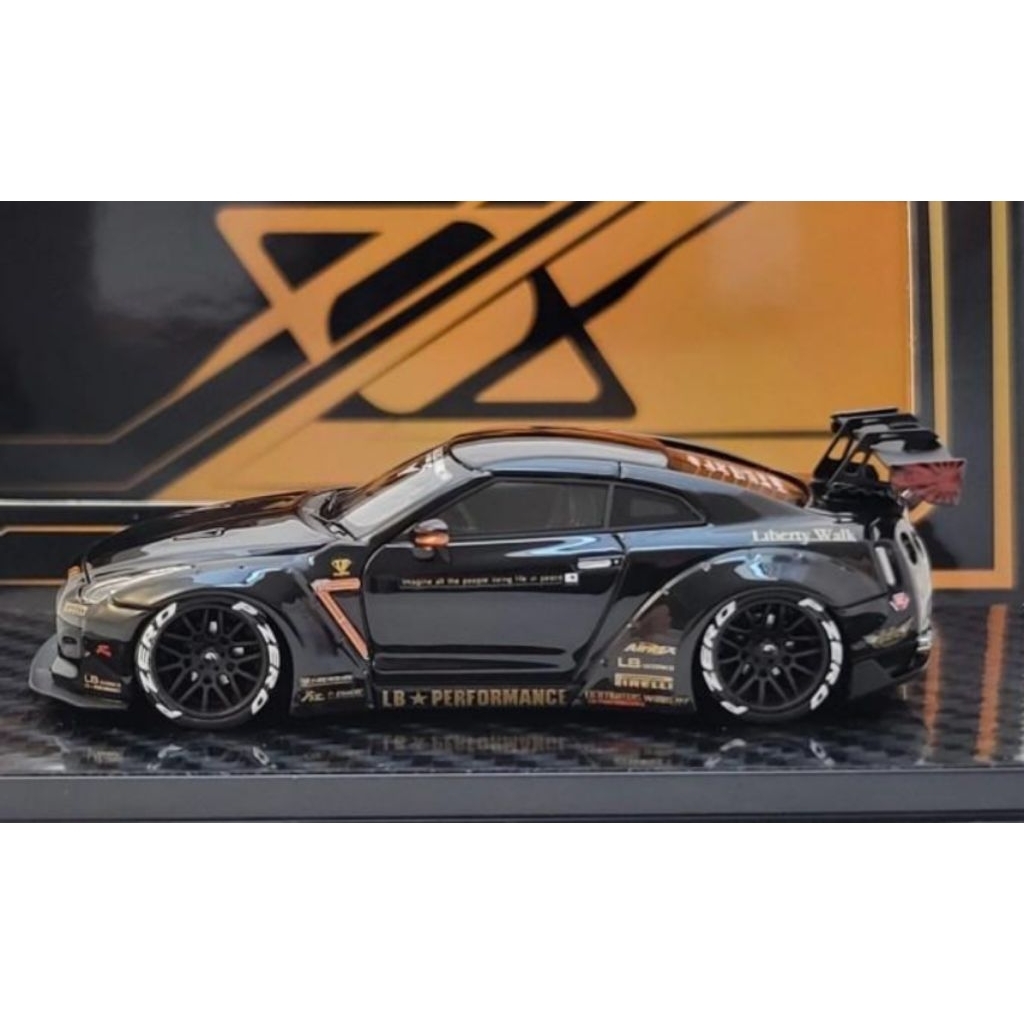 error404 nissan skyline r35 LBWK black