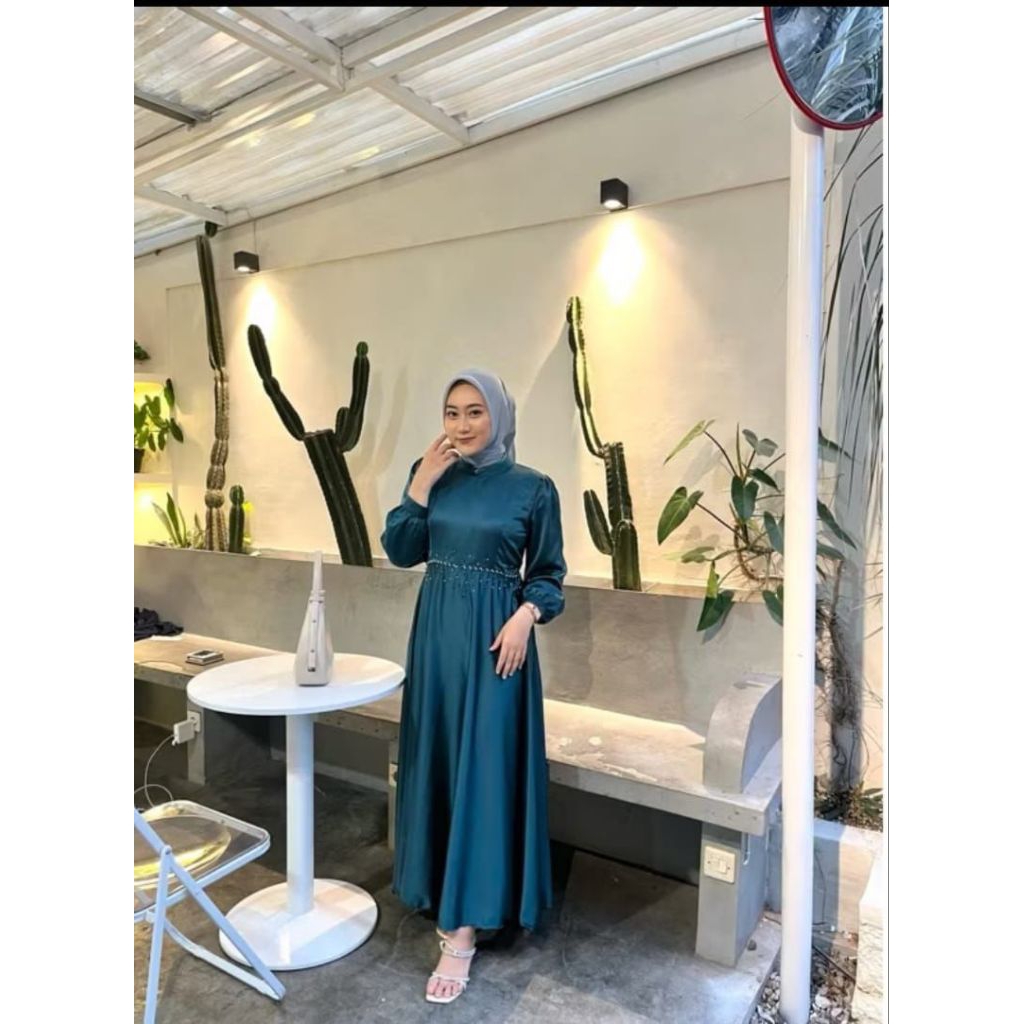 BARINA GAMIS // DRESS PESTA SATIN VELVET