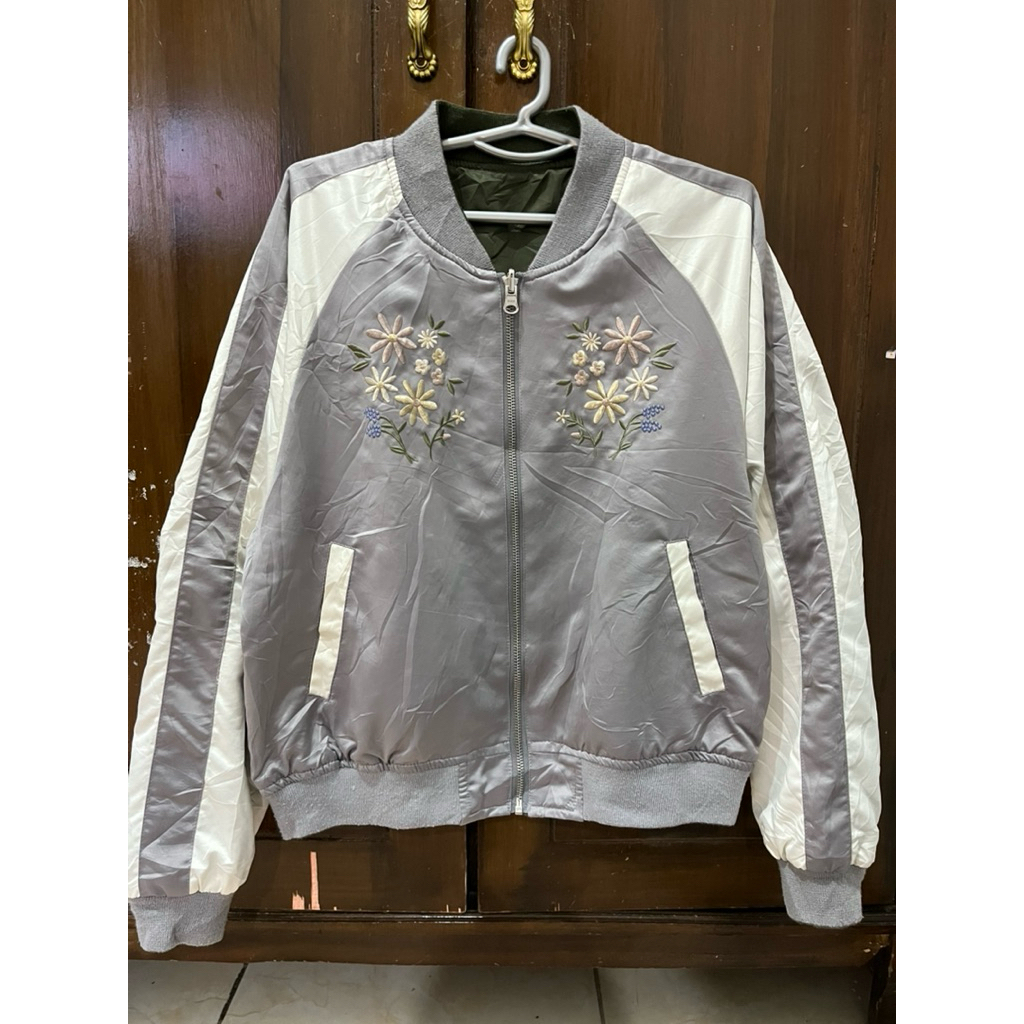 Jaket Varsity Preloved (Dewasa)