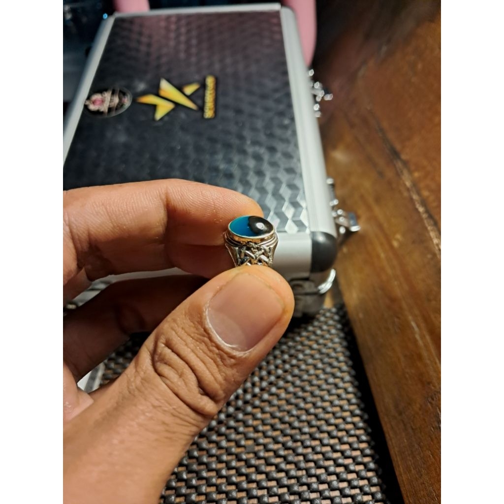 Bacan doko hitam kecoklatan Dim Small