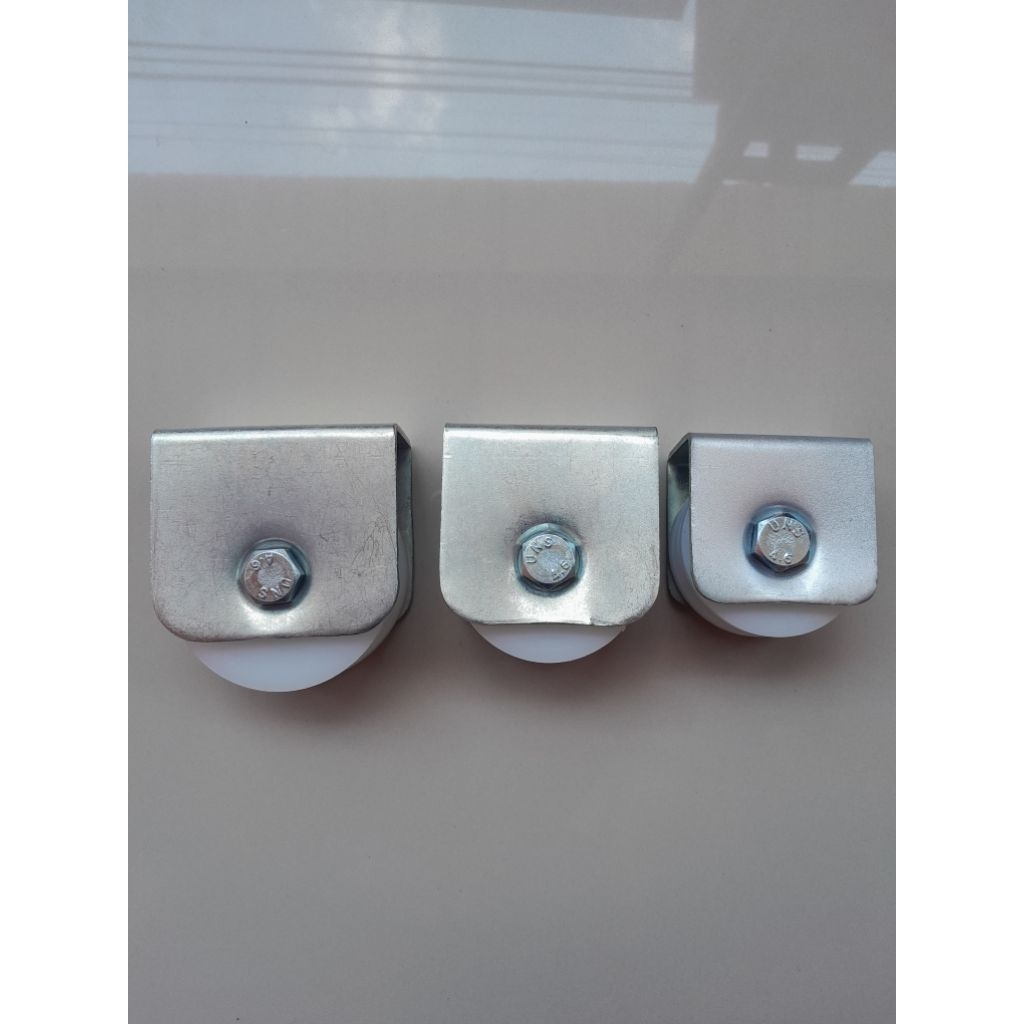 Oliver Syahdu Roda Pagar Nilon Anti Berisik Rel Bulat Dan Siku