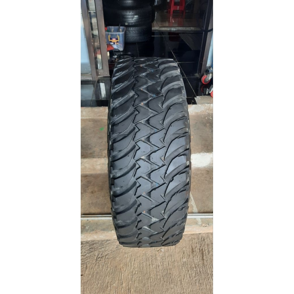 Ban Bridgestone MT 245/75.R16 second original