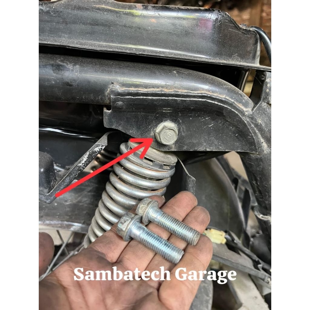 BAUT SHOK BELAKANG KARISMA SUPRA 125 ORIGINAL COPOTAN