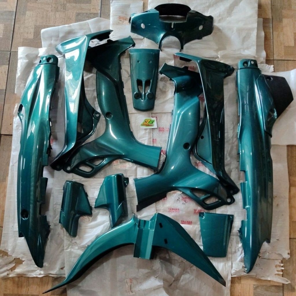 cover body bodi fullset halus Vega Lama Old 5ER full hijau lumut DCM2 1999/2000 original baru YGP no