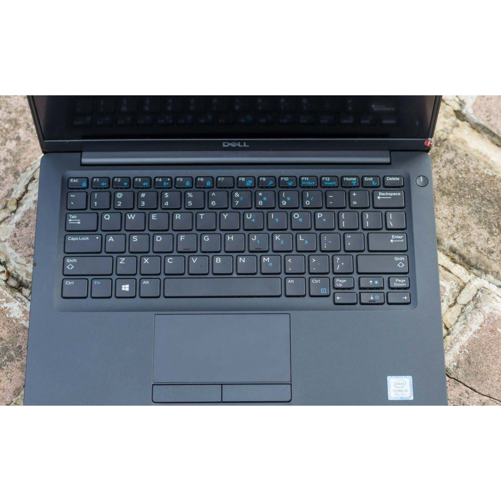 Laptop Dell Latitude 7390 core i5 RAM 8GB SSD 256GB Murah Garansi Toko