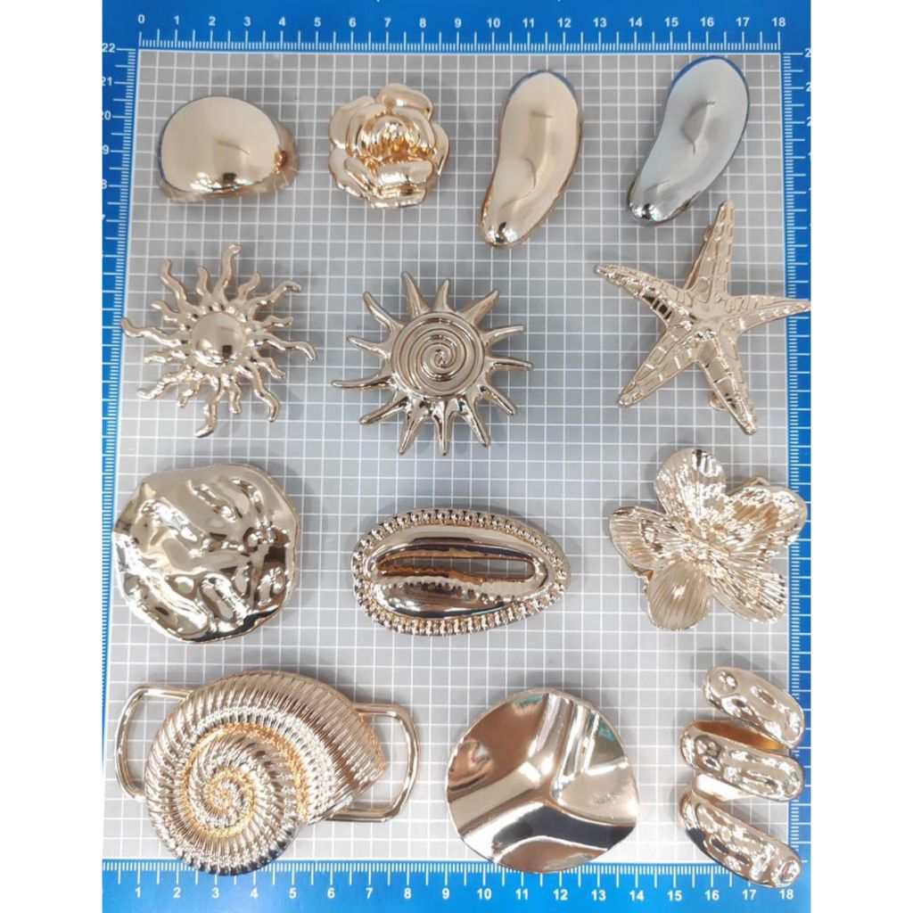 Pemasok label hijab custom desain sendiri bahan metal besi cor alloy anhas dan metal custom free  de