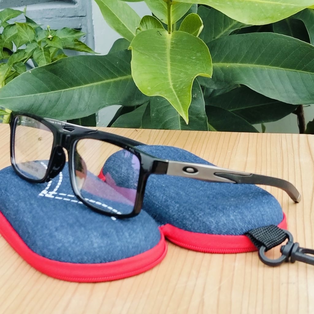 KACAMATA PROGRESIF ONE DRIVE BACA DAN JALAN LENSA DOMAS