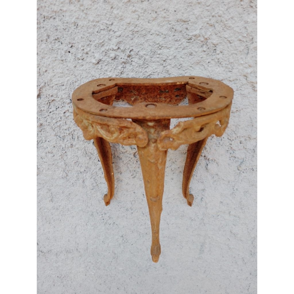 Meja Besi Lawas Jadul Antik