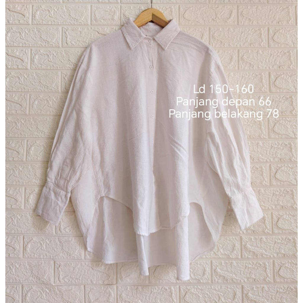Kemeja Wanita Jumbo Putih Oversized Branded Preloved Second
