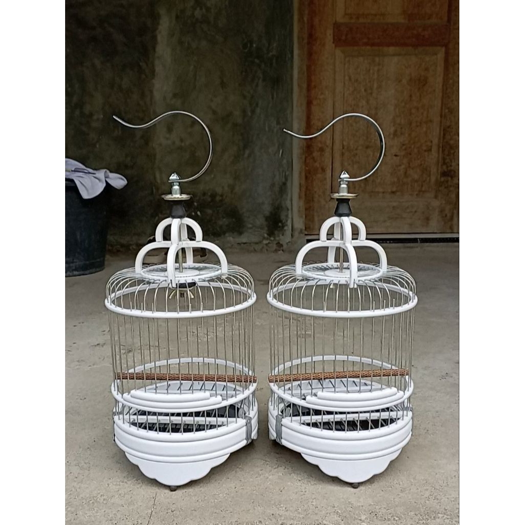 sangkar Cungkok mini D16cm bahan PVC ruji galvanis alas akrilik hitam