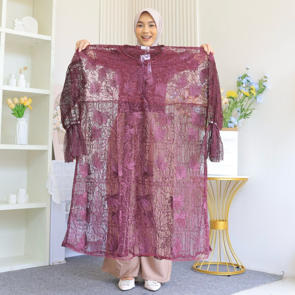 Selena Outer LD 140 125 Super Jumbo L–4XL by Eshantai | BB 100 Kg Muat Long Tunik Brokat Praha Mewah