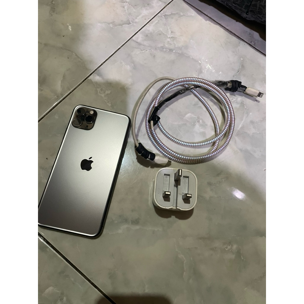 Iphone 11 Pro Max 256gb dual sim aktif inter hongkong unit second mulus grey