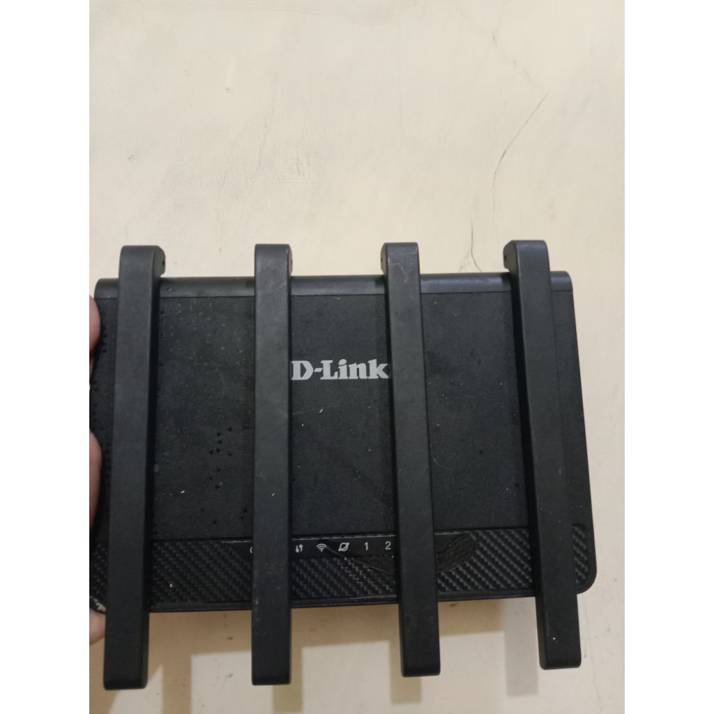 DLINK DIR-1253 AC1200 MU-HIMO MESH Wireless Gigabit Router