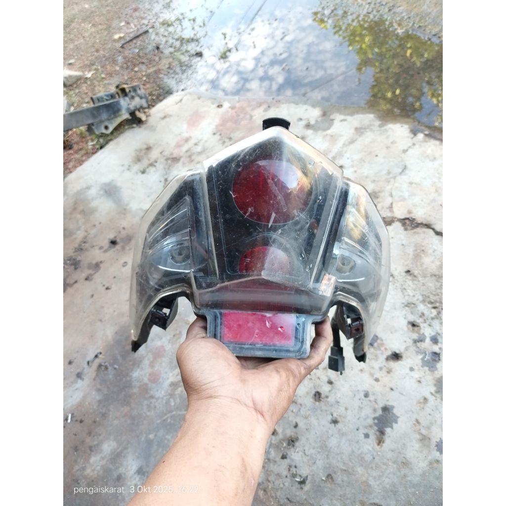 lampu stop lampu belakang stop lamp Yamaha Xeon new Xeon rc Xeon injeksi original bekas