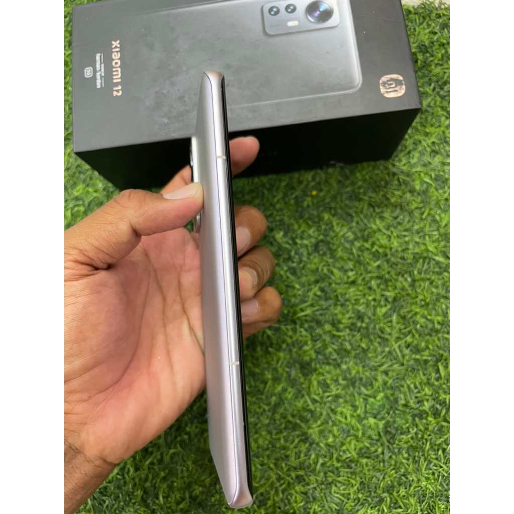 XIAOMI 12 PRO 12/256- XIAOMI SECOND BERKUALITAS - MULUS TERAWAT