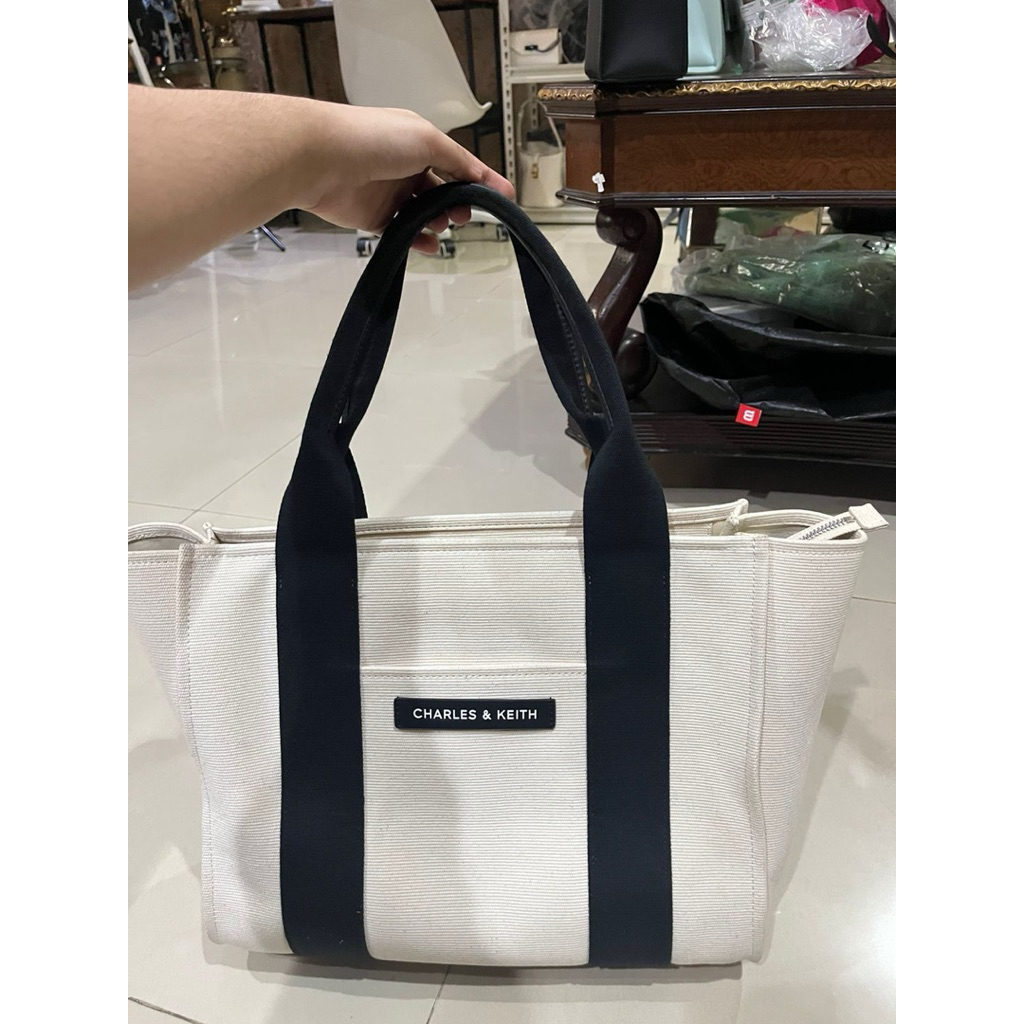 Charles & Keith Kanvas Tote Bag (100% Original)