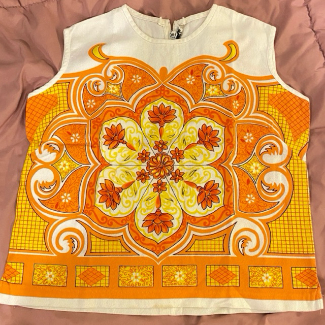 PRELOVED sleeveless top