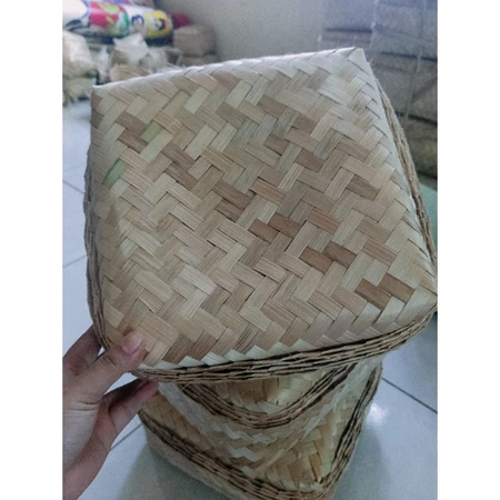 Besek Anyaman Bambu Ukuran 22x22 Box Catering Makanan And Hampers