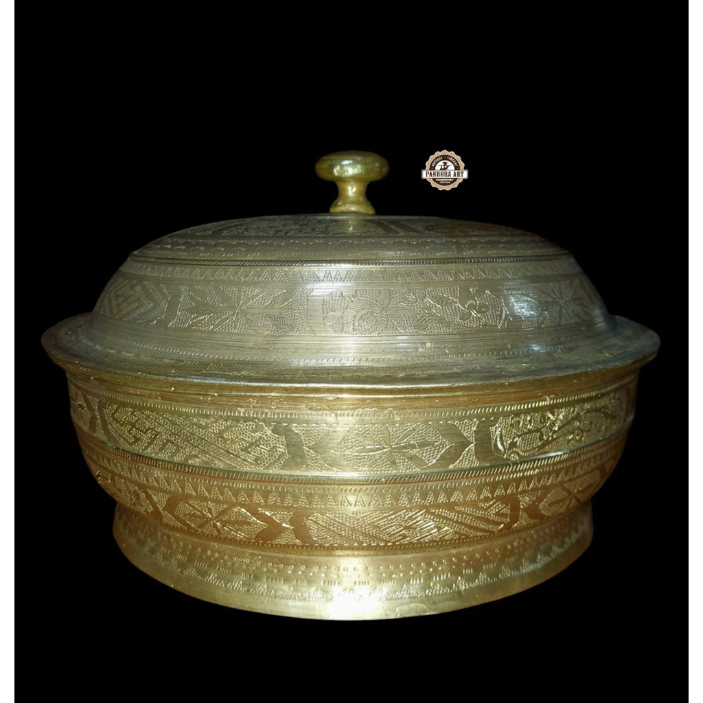 Bokor tutup / abun kuningan UKIR kuno PALEMBANG / BANJAR ( Bt - 29 )