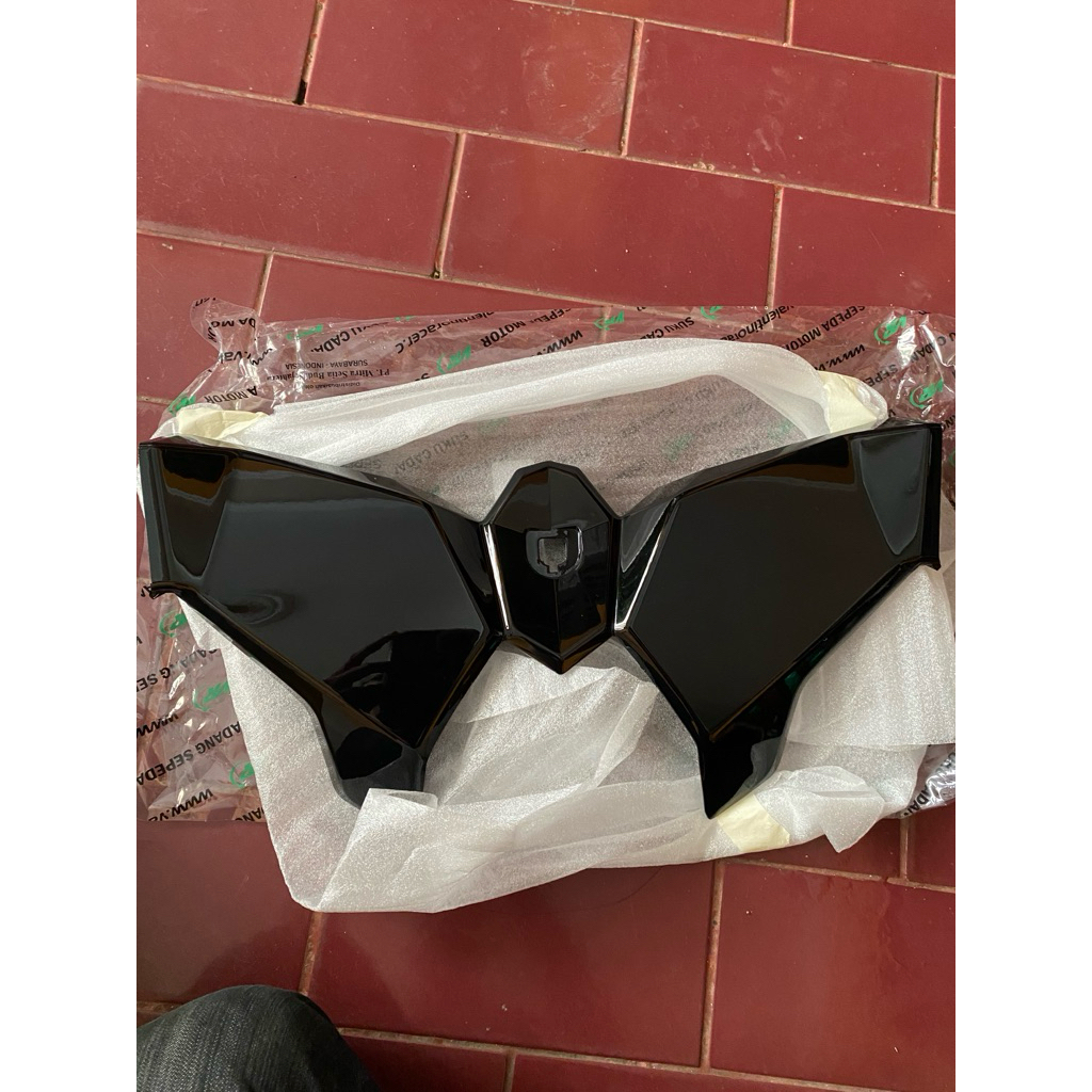 rak kupu dasbor vario 125/150 led old 2015-2017