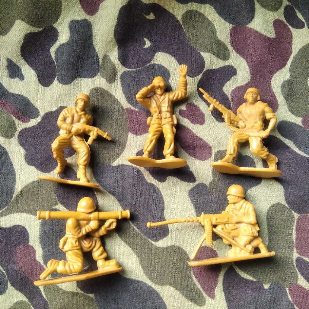 Figure Jadul Tentara Amerika Tentara Jadul WW2 Green Army Man Vintage Toys Figure Tentara Plastik Ja