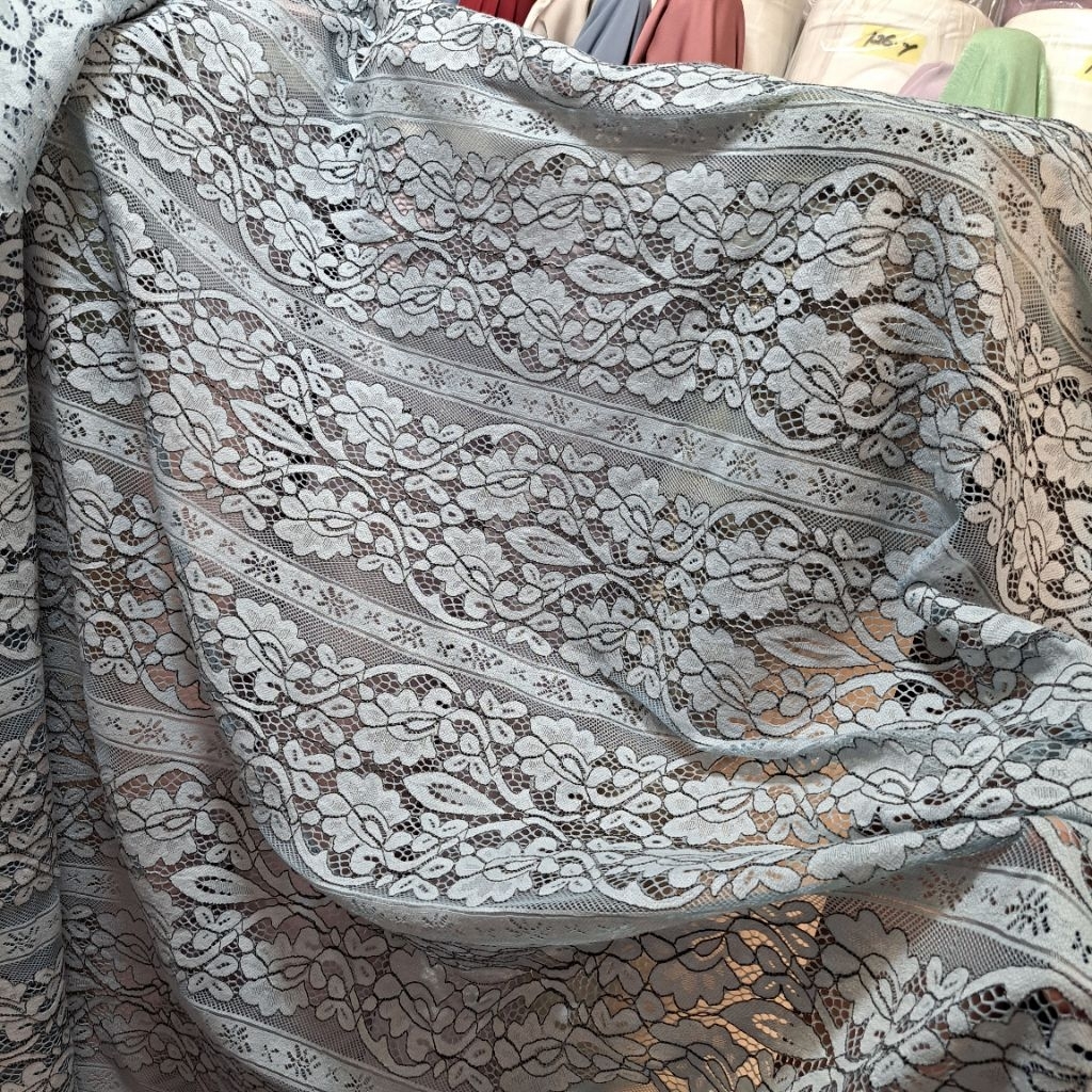 kain semi prada//kain brokat semi prada - kain brokat meteran - kain brokat katun premium warna biru