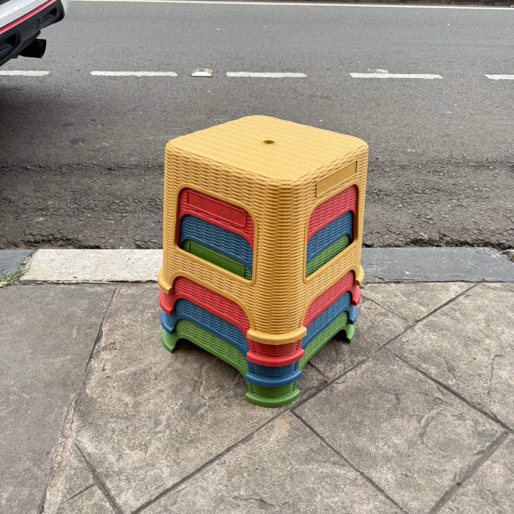 KIMPLAST Kursi Pendek Rotan/ Kursi Plastik/ Kursi Jualan/ Kursi Bakso/  Kursi Santai Plastik