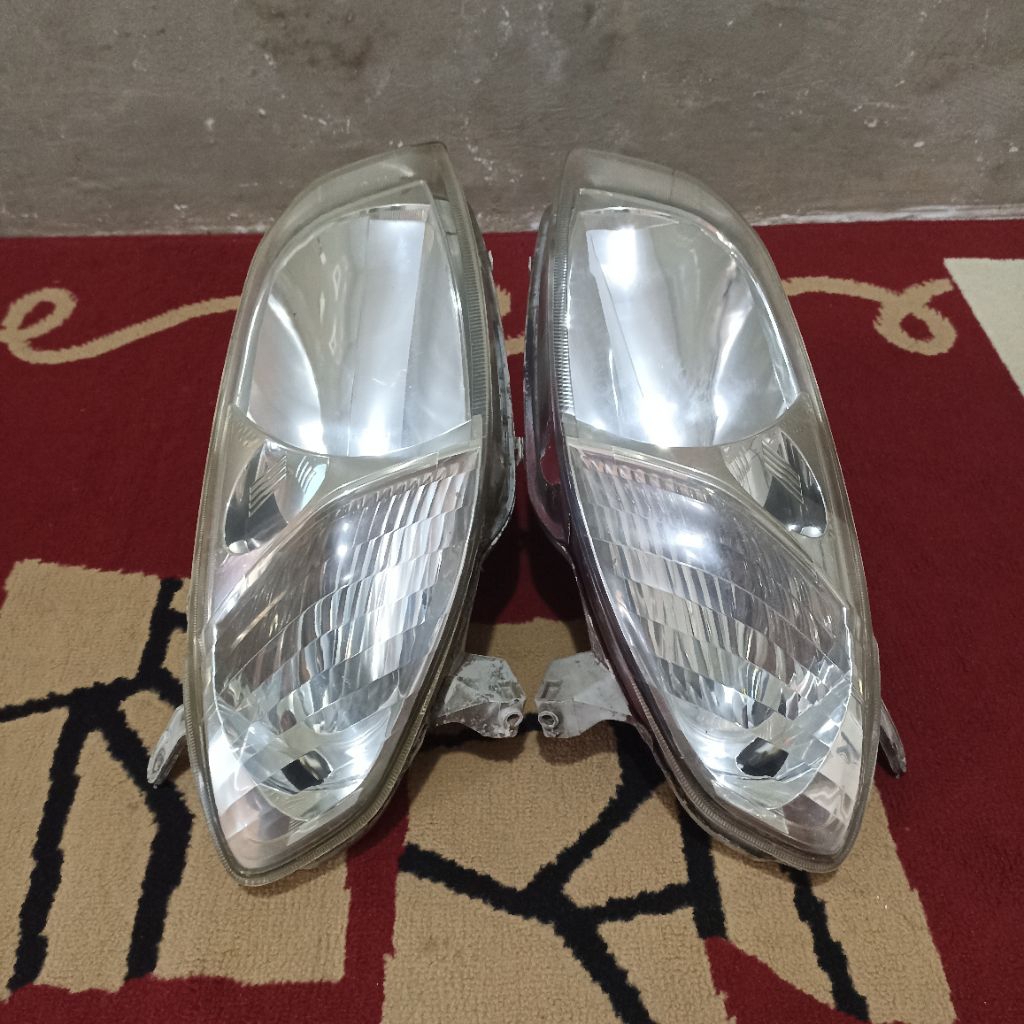 Headlamp Lampu Depan Toyota Vios Gen 1 Original Second