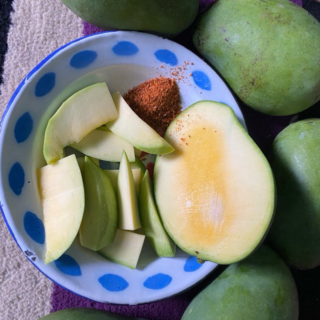 1kg Mangga Muda Fress Harum Manis / Gadung Muda Buat Rujak, Asinan, Manisan