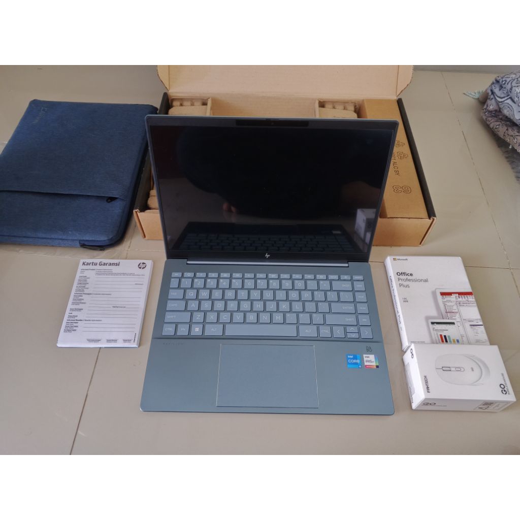 Laptop HP Pavilion Plus 14-ew0021TU Moonlight Blue Like New Istimewa