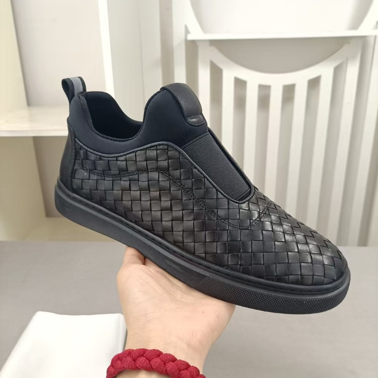 Bottega Veneta all black men's high-quality cowhide hand woven classic casual sports shoes