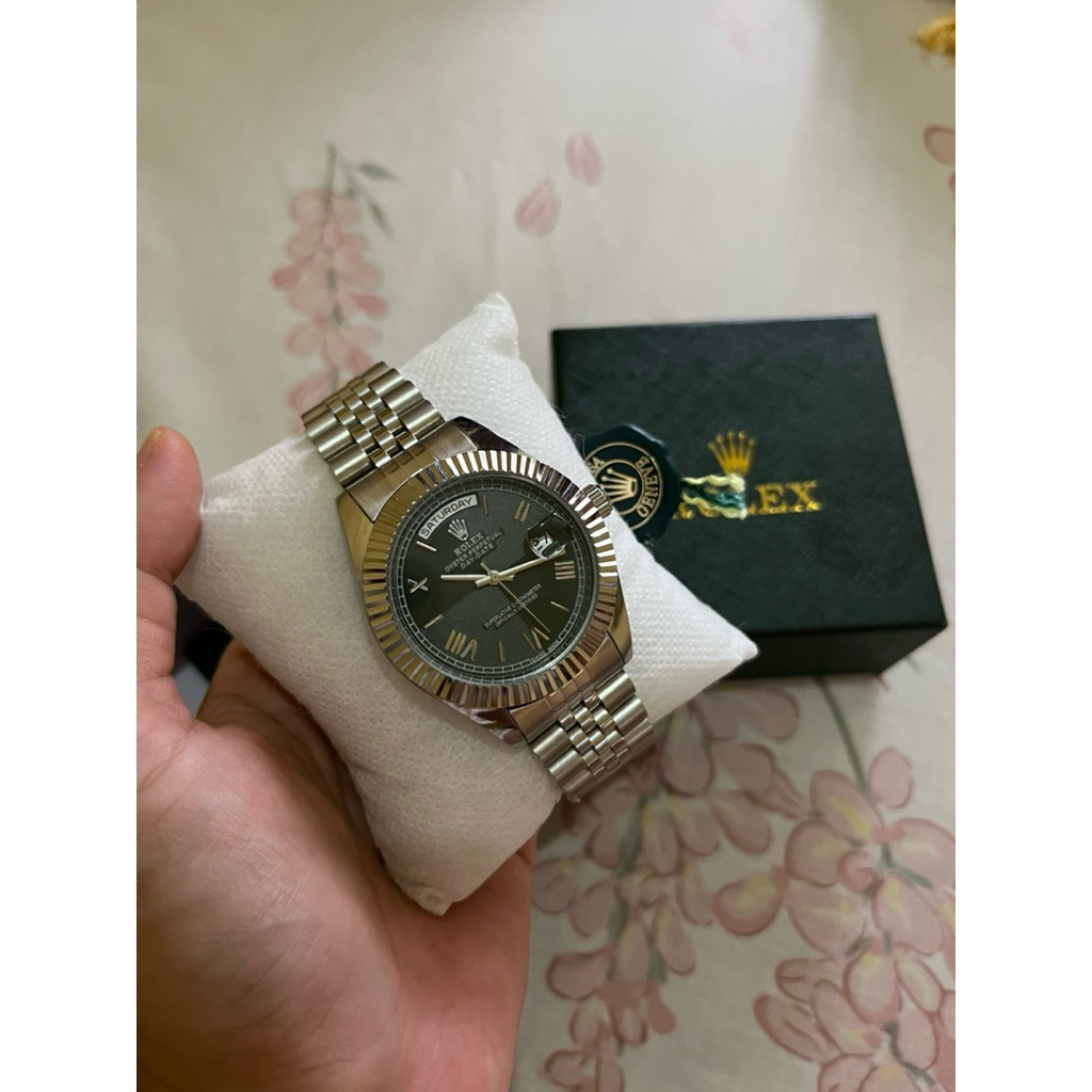 Rolex oyester perpetual day date automatic