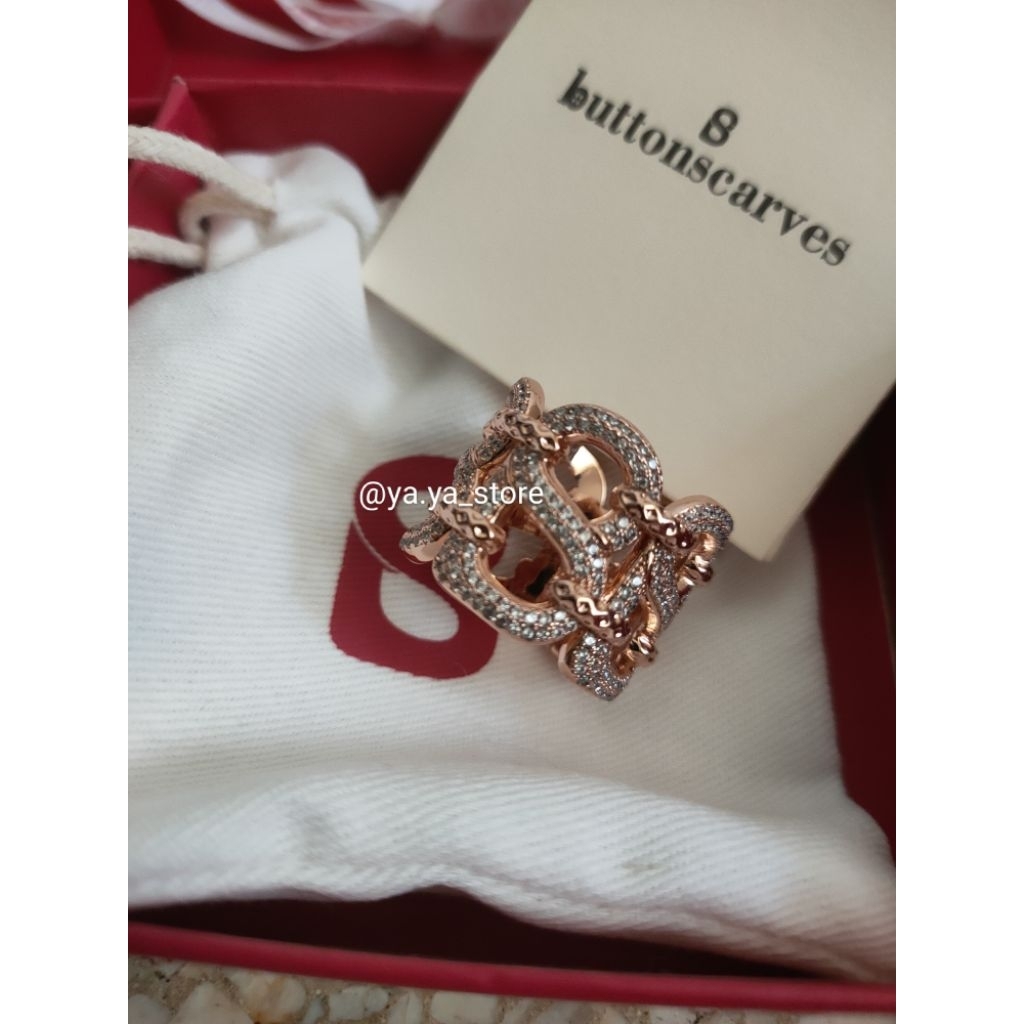 Deux Crystal Ring Brooch Gold/Rosegold/Hematite/Silver Buttonscarves Bros Ring