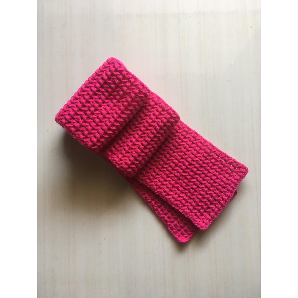 Syal rajut fashionable handmade