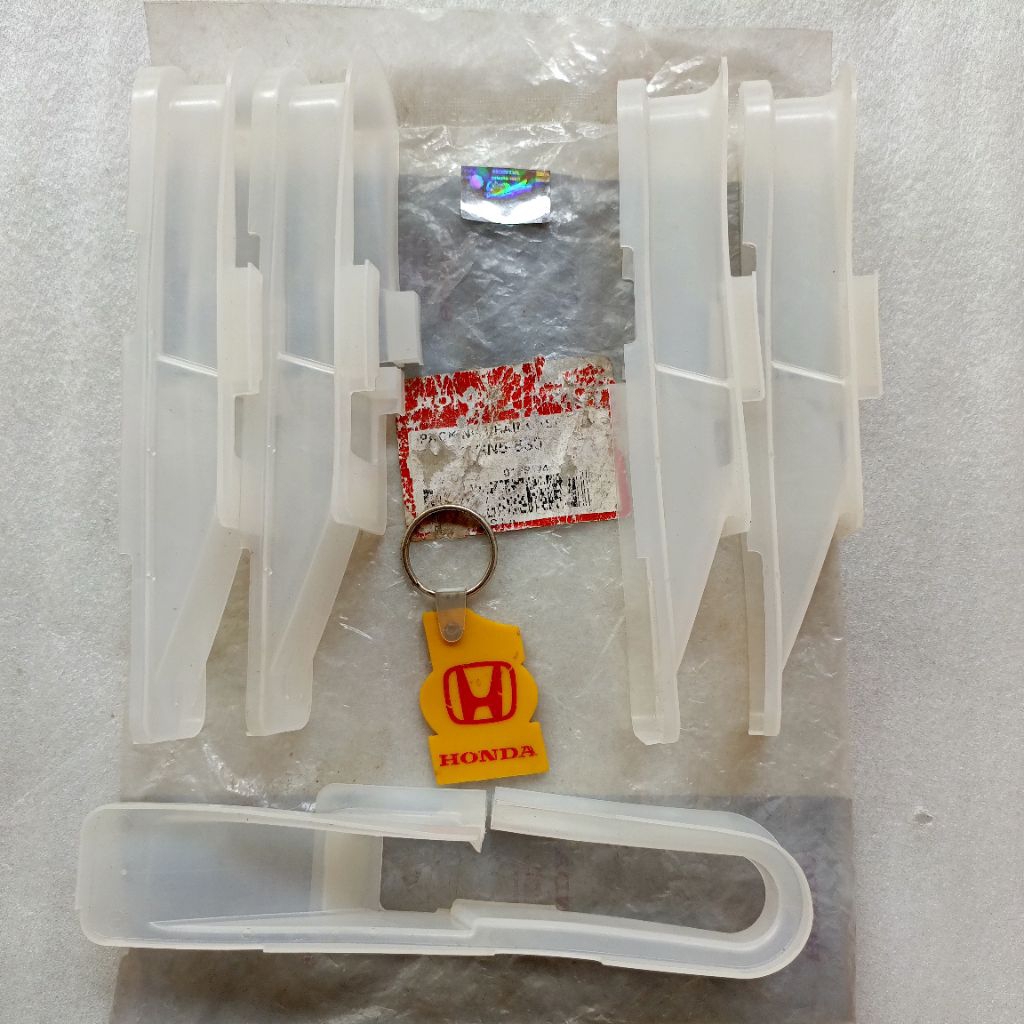 KARET BANTALAN TAHANAN RANTAI HONDA ASTREA GRAND ORIGINAL