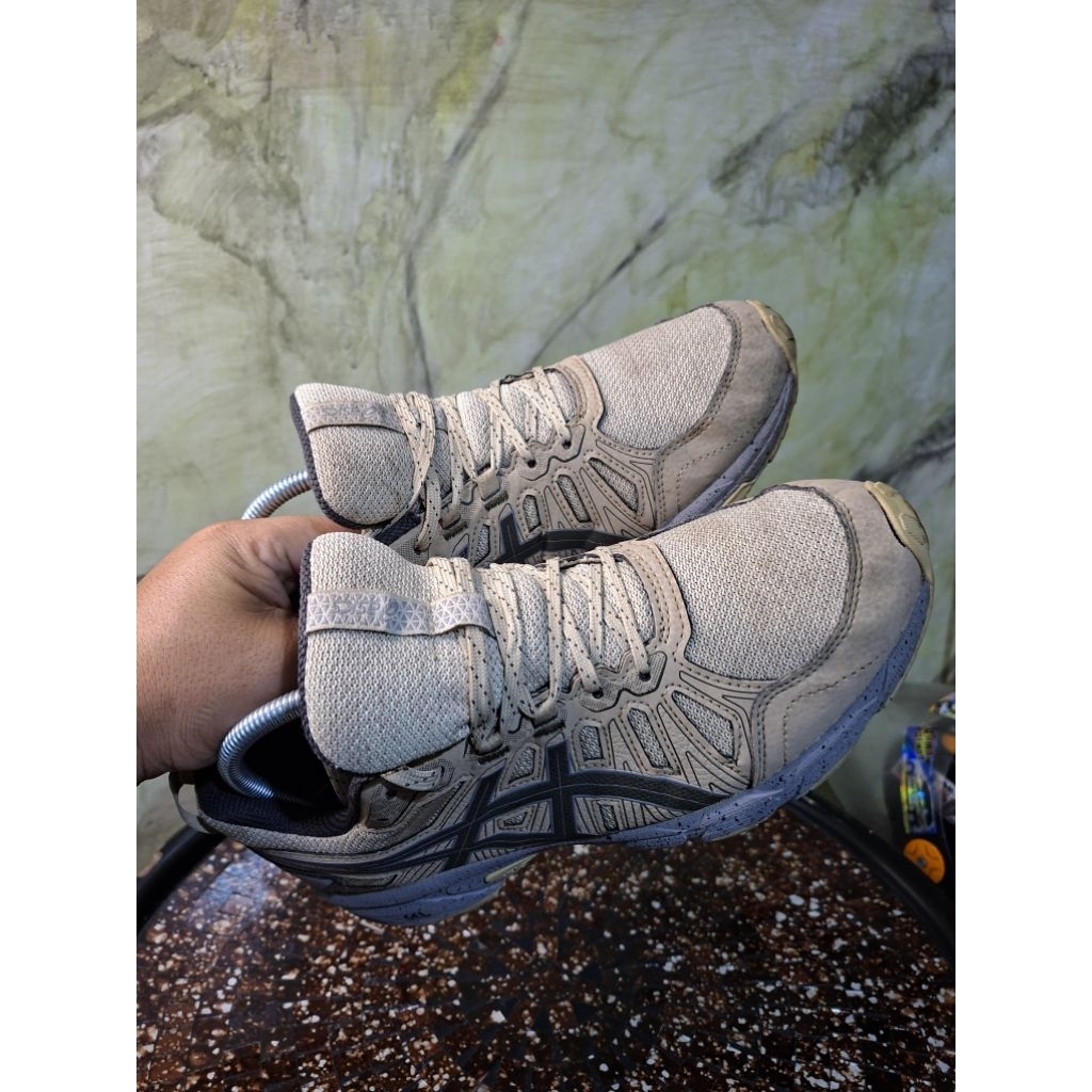 Sepatu Asics Gel-Venture 7